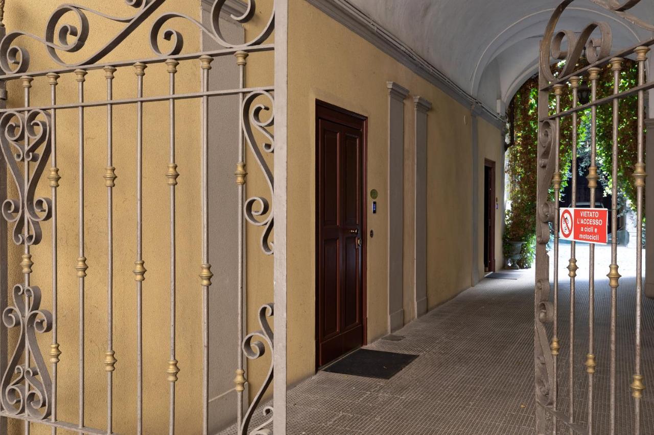 Palazzo Liberati Apartments Parma Bagian luar foto