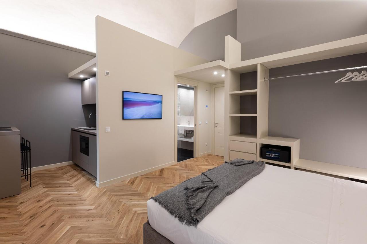 Palazzo Liberati Apartments Parma Bagian luar foto