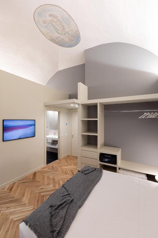Palazzo Liberati Apartments Parma Bagian luar foto