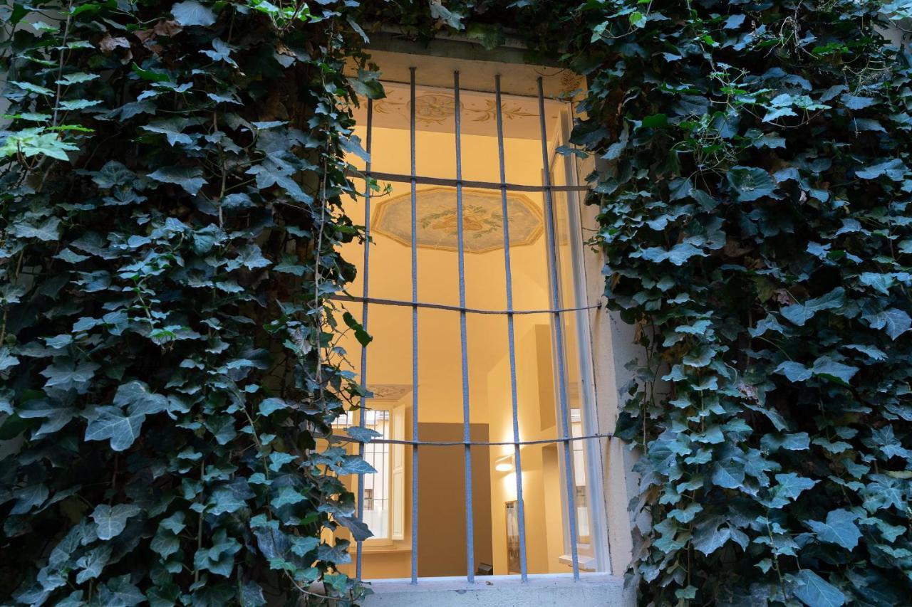 Palazzo Liberati Apartments Parma Bagian luar foto