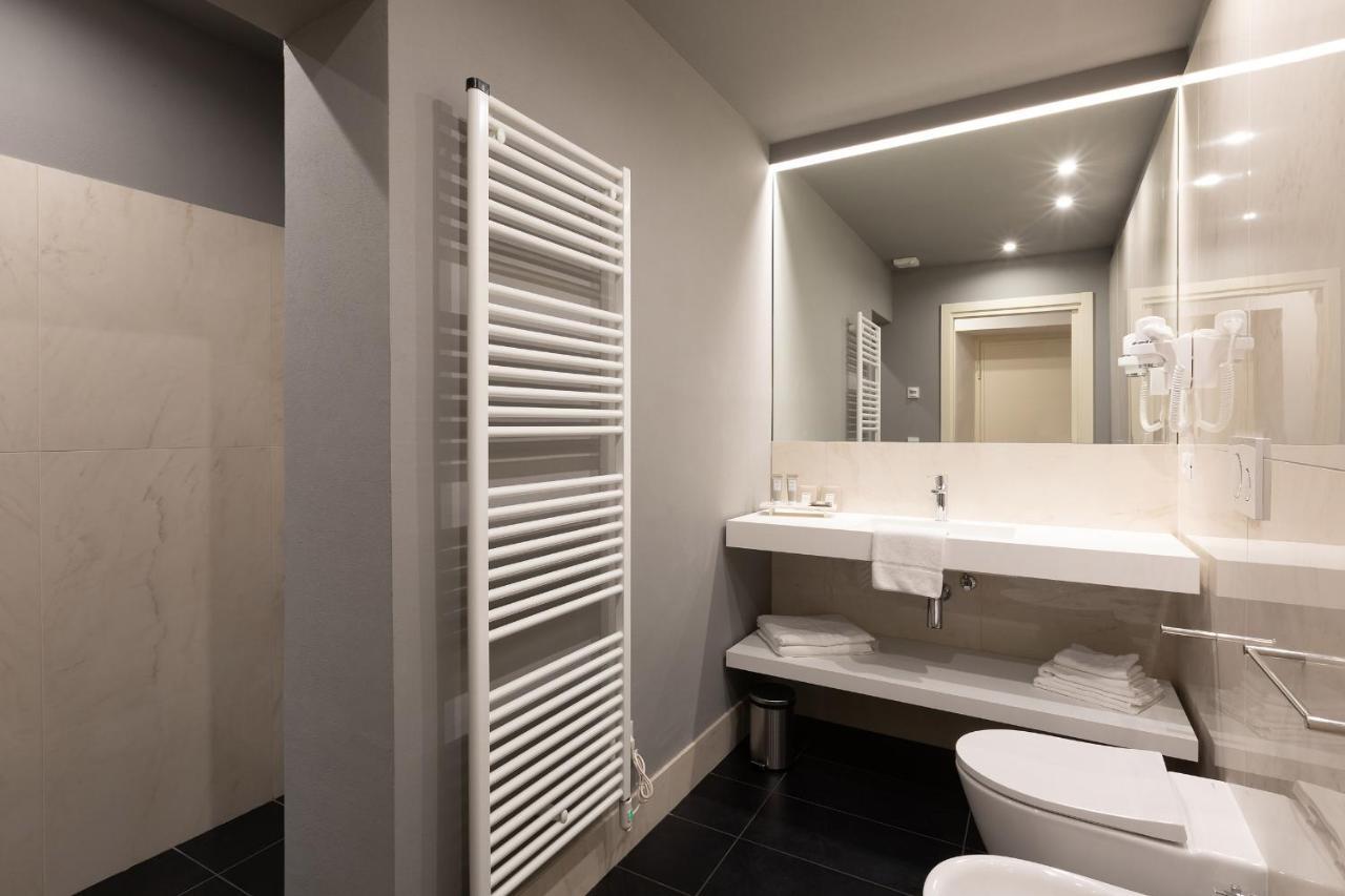 Palazzo Liberati Apartments Parma Bagian luar foto
