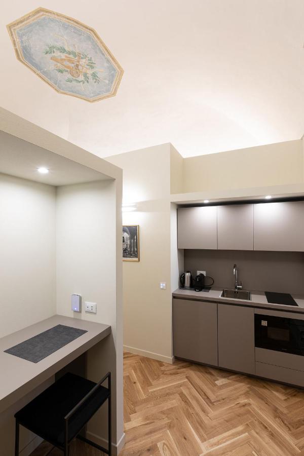 Palazzo Liberati Apartments Parma Bagian luar foto